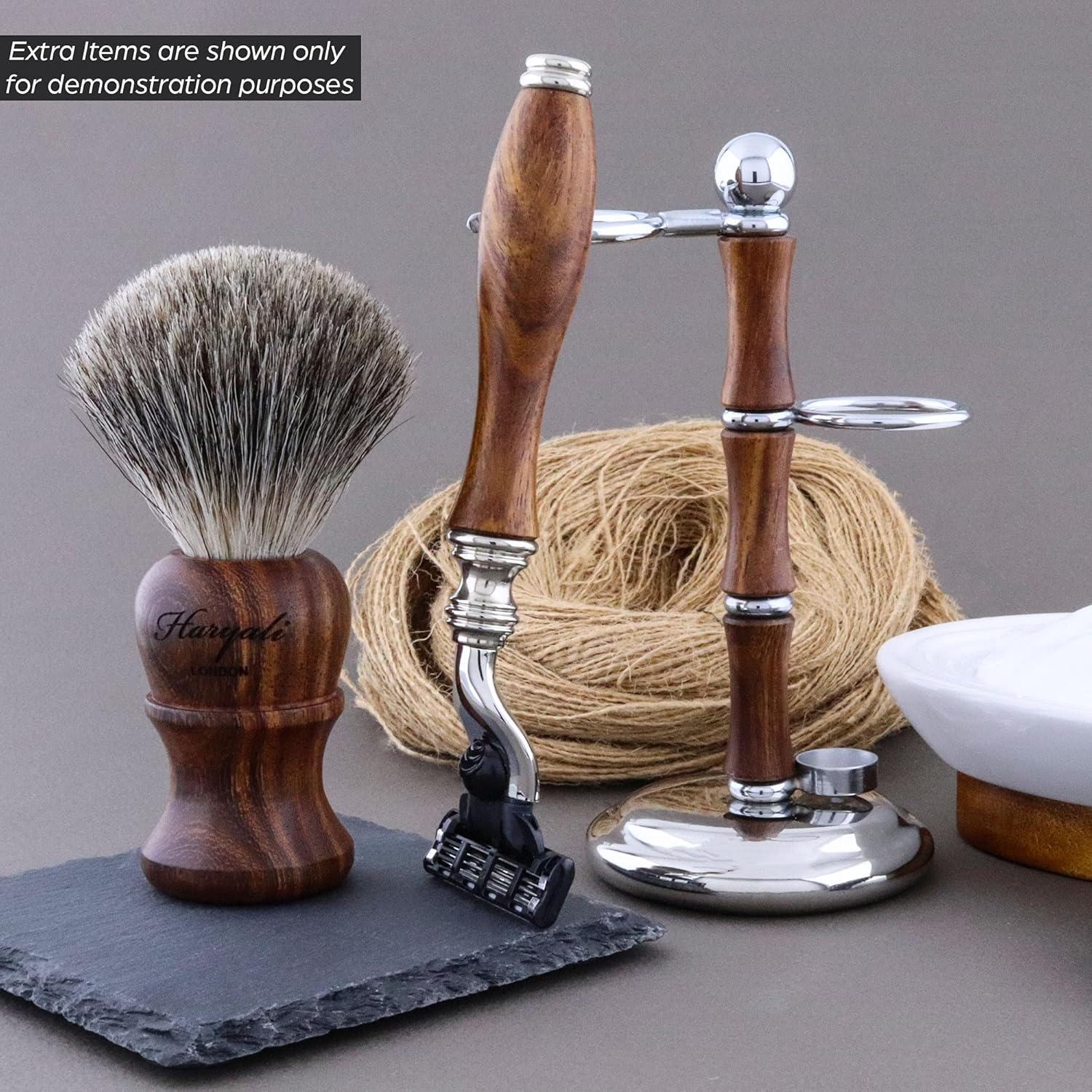 Men's Wooden Shaving Kit - Image 2